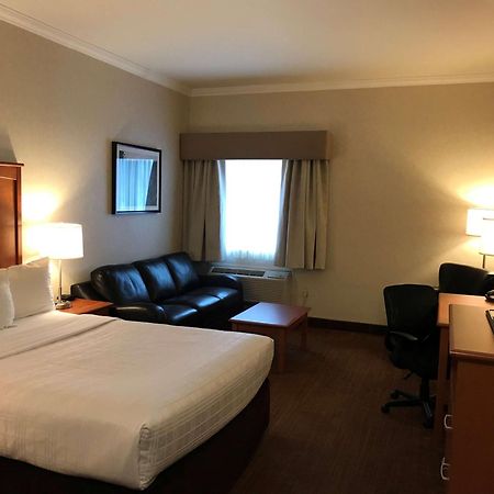 Best Western Thunder Bay Crossroads Экстерьер фото