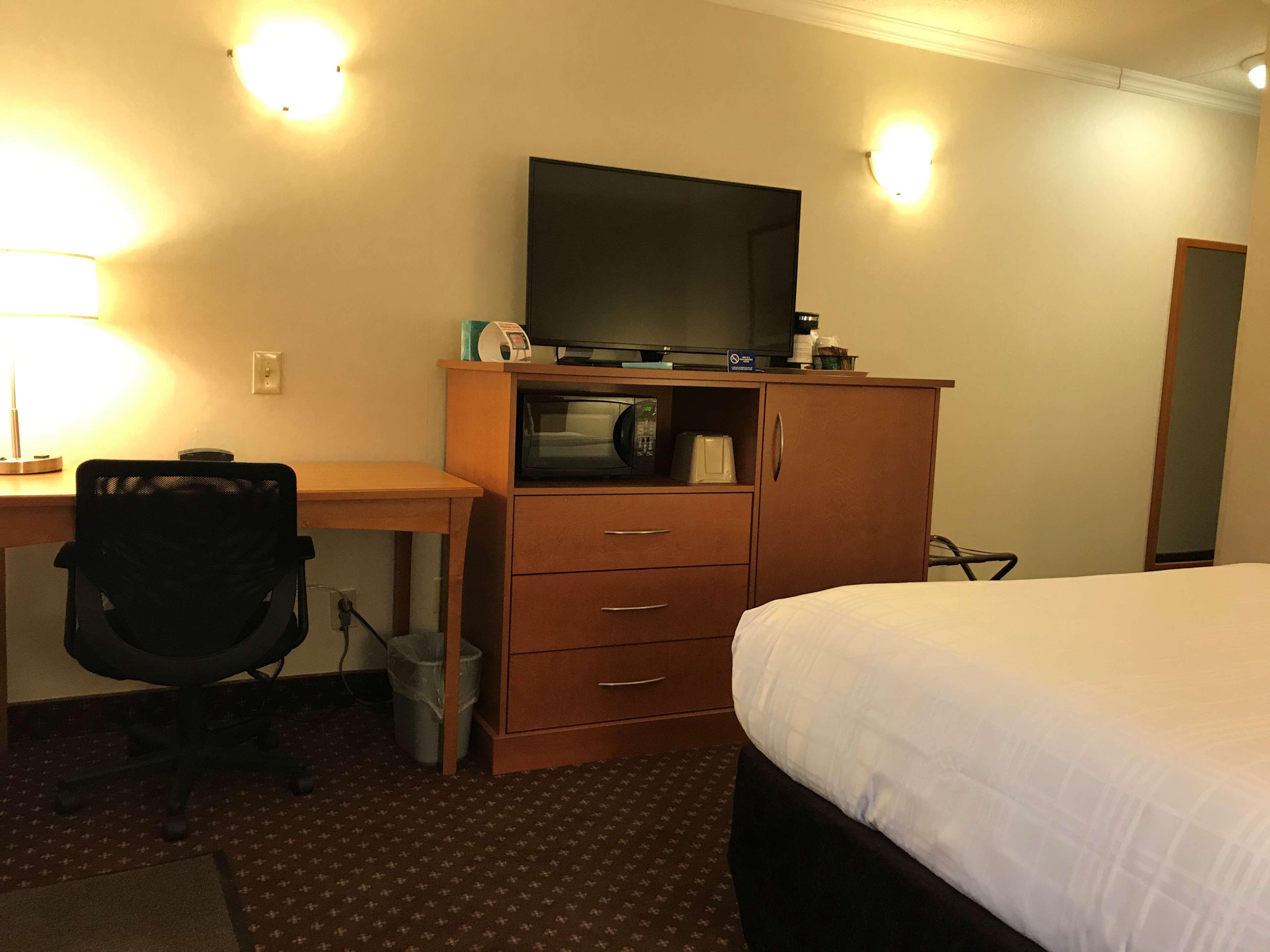 Best Western Thunder Bay Crossroads Экстерьер фото
