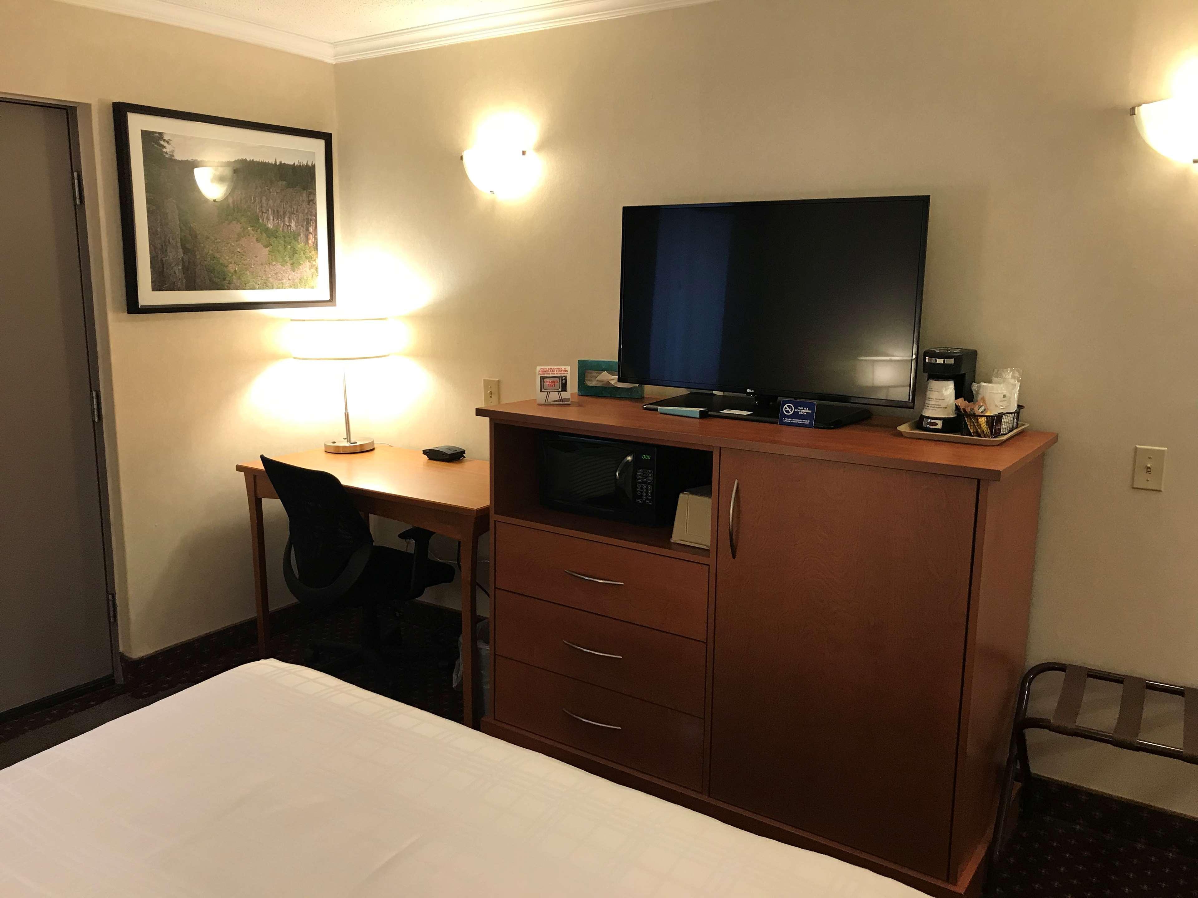 Best Western Thunder Bay Crossroads Экстерьер фото