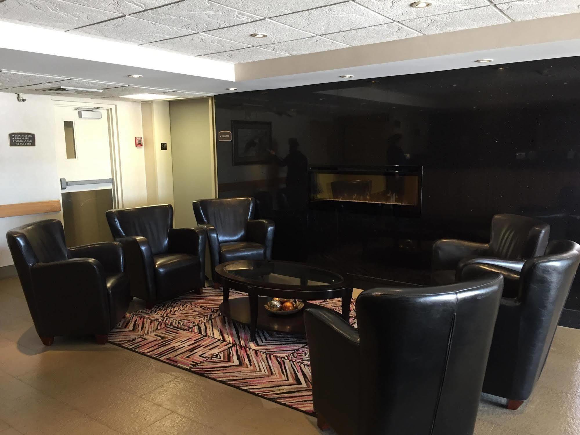 Best Western Thunder Bay Crossroads Экстерьер фото